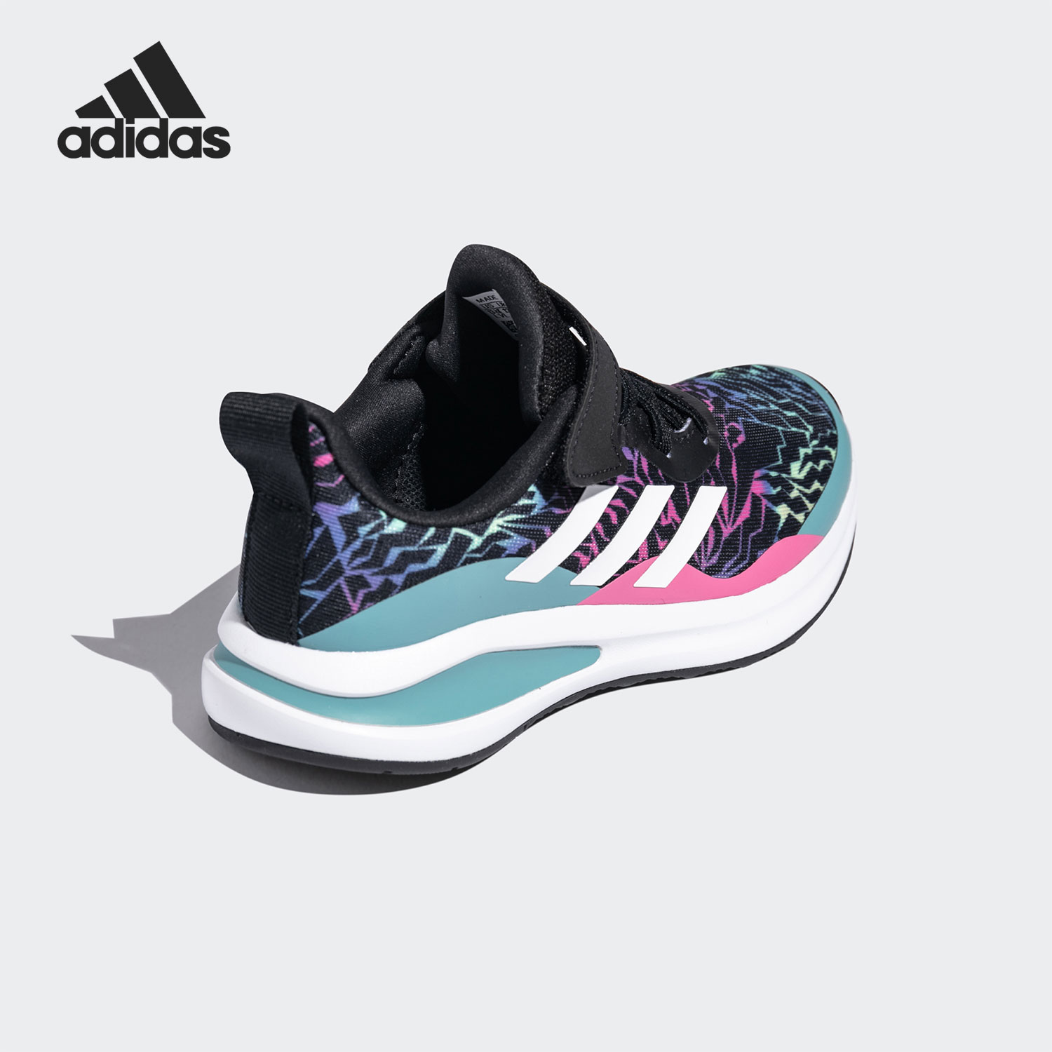 Adidas echte FortaRun comforta - Sandals recensie en prijs