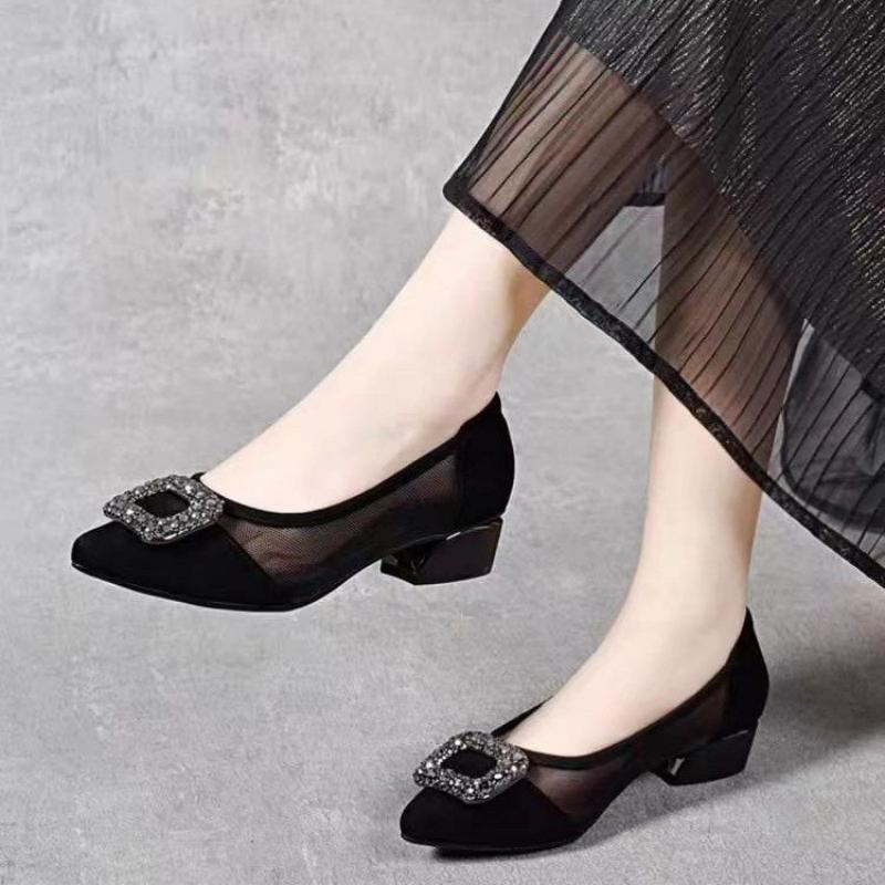 Elegante pumps met spitse neus - Women'S Shoes recensie en prijs