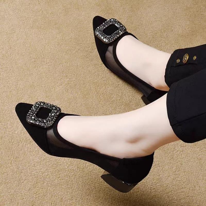 Elegante pumps met spitse neus - Women'S Shoes recensie en prijs